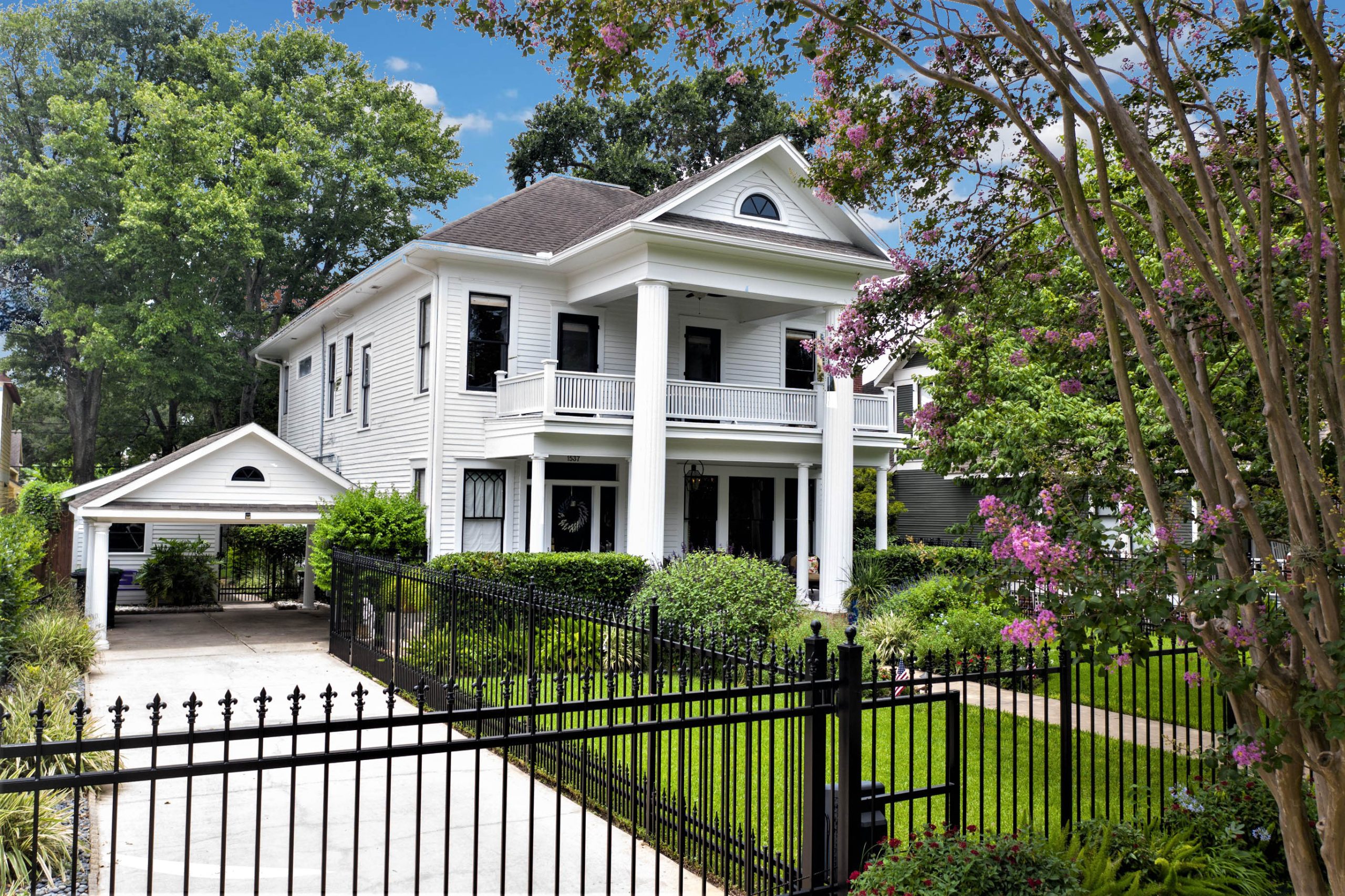 1537 Tulane